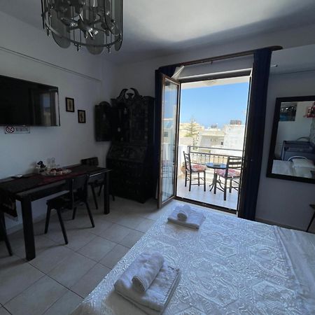 Retire Flat In The Heart Of City Ираклио Екстериор снимка
