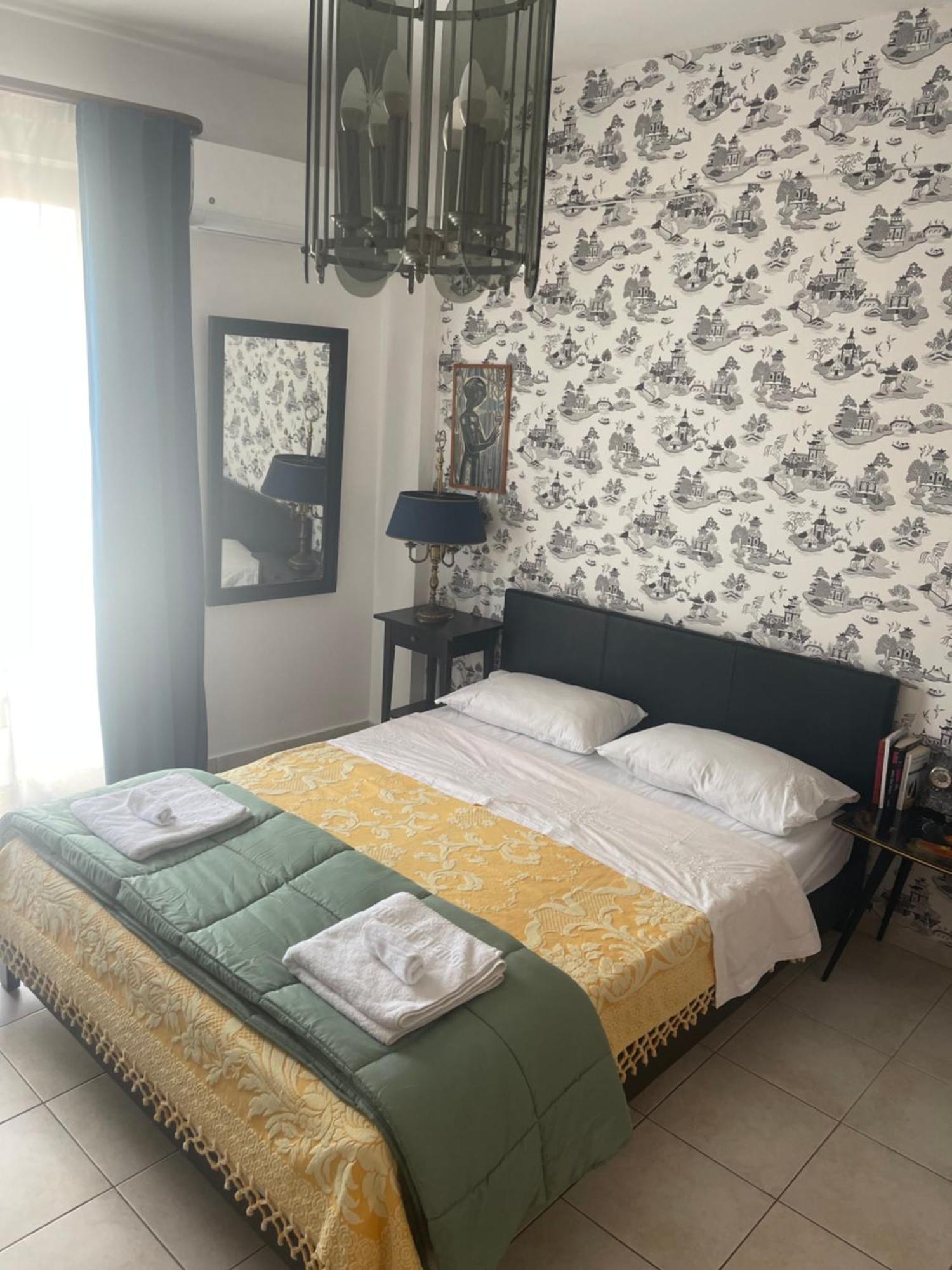 Retire Flat In The Heart Of City Ираклио Екстериор снимка