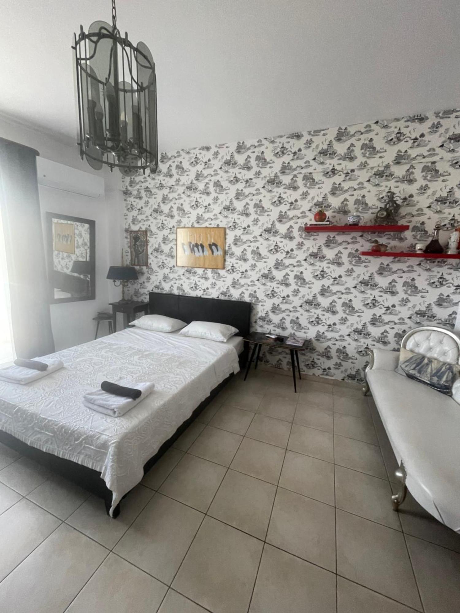Retire Flat In The Heart Of City Ираклио Екстериор снимка